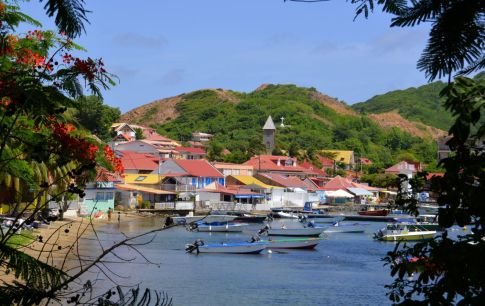 Rotations en ferry en Guadeloupe, vers l'archipel des Saintes et Marie Galante